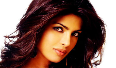 Kareena perfect choice for ‘Heroine’, says Priyanka